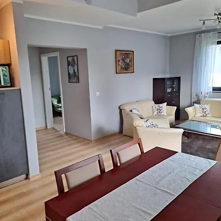Jelonek Apartment Jelenia Gora Exterior photo